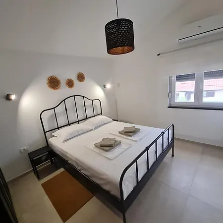 Family Friendly Seaside Krusevo, Novigrad - 23302 *