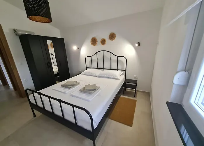 Family Friendly Seaside Krusevo, Novigrad - 23302 * אוברובץ